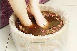 【生活贴士】三伏天这样泡脚,活血补肾又养生,胜过吃人参! 鹿血片 第3张 【生活贴士】三伏天这样泡脚,活血补肾又养生,胜过吃人参! 鹿血片 第3张