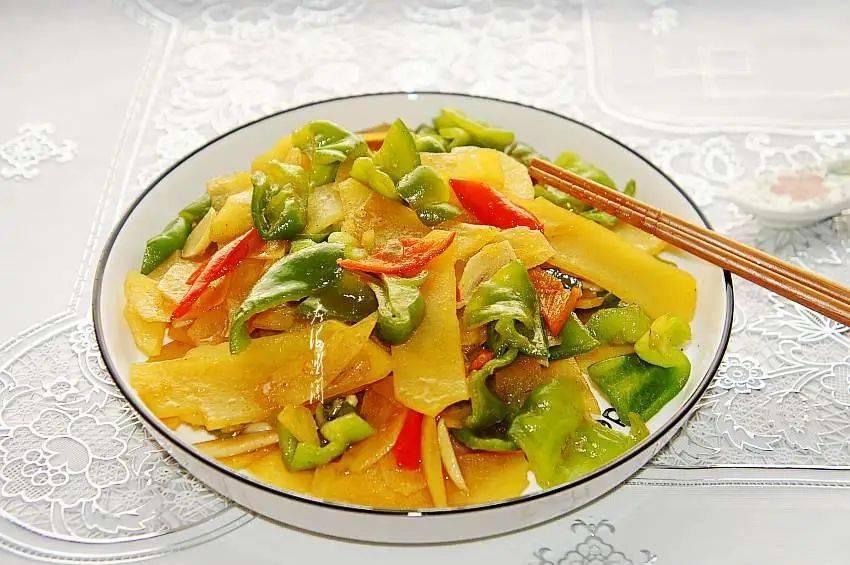 素食者气虚,请多吃这些食物,附8道素食菜谱! 鹿血片 第7张 素食者气虚,请多吃这些食物,附8道素食菜谱! 鹿血片 第7张