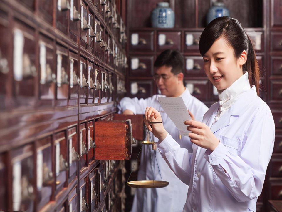 老中医遗留“补肾方”,3味药草煮水喝,50岁身子20岁的肾 鹿血片 第1张 老中医遗留“补肾方”,3味药草煮水喝,50岁身子20岁的肾 鹿血片 第1张