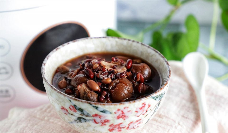 天冷别喝白米粥，我家这么煮粥，软糯营养，补肾养发，特别好！ 鹿血片 第2张