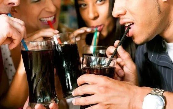 4个生活习惯，损伤肾脏，让肾越来越虚，改掉一个也是好的 鹿血片 第4张