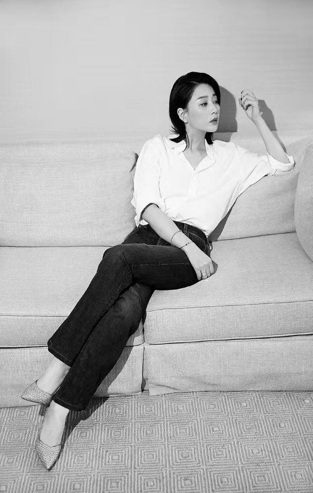 41岁殷桃真惊艳!一袭V领礼服魅力十足,谈恋爱后更有韵味 鹿血片 第7张 41岁殷桃真惊艳!一袭V领礼服魅力十足,谈恋爱后更有韵味 鹿血片 第7张