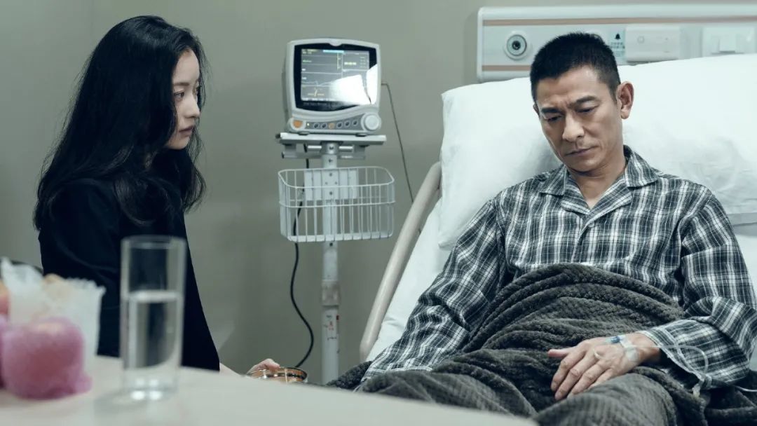 《拆弹专家2》4天4亿,贺岁档冠军归属已无悬念? 鹿血片 第3张 《拆弹专家2》4天4亿,贺岁档冠军归属已无悬念? 鹿血片 第3张