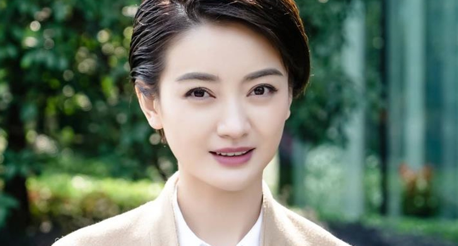 她是胡歌同学，凭借《潜伏》走红，低调嫁《好声音》总裁幸福美满 鹿血片 第1张