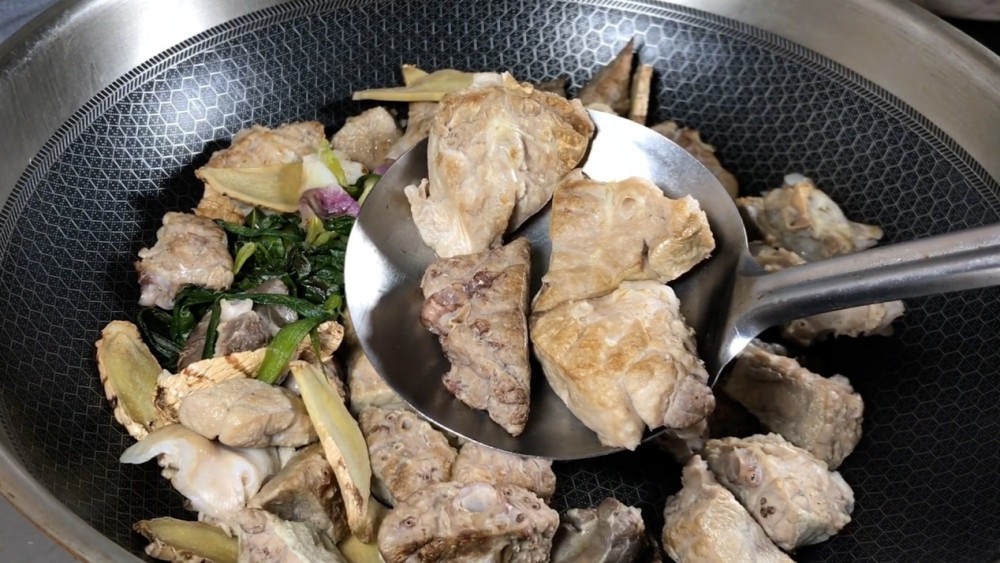 咳嗽最怕吃1果,比10碗梨汤还管用!滋阴润肺,凉血利咽,别错过 鹿血片 第17张 咳嗽最怕吃1果,比10碗梨汤还管用!滋阴润肺,凉血利咽,别错过 鹿血片 第17张